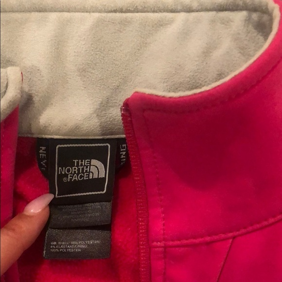 The North Face Apex Bionic Cerise Pink Jacket - Picture 3 of 6